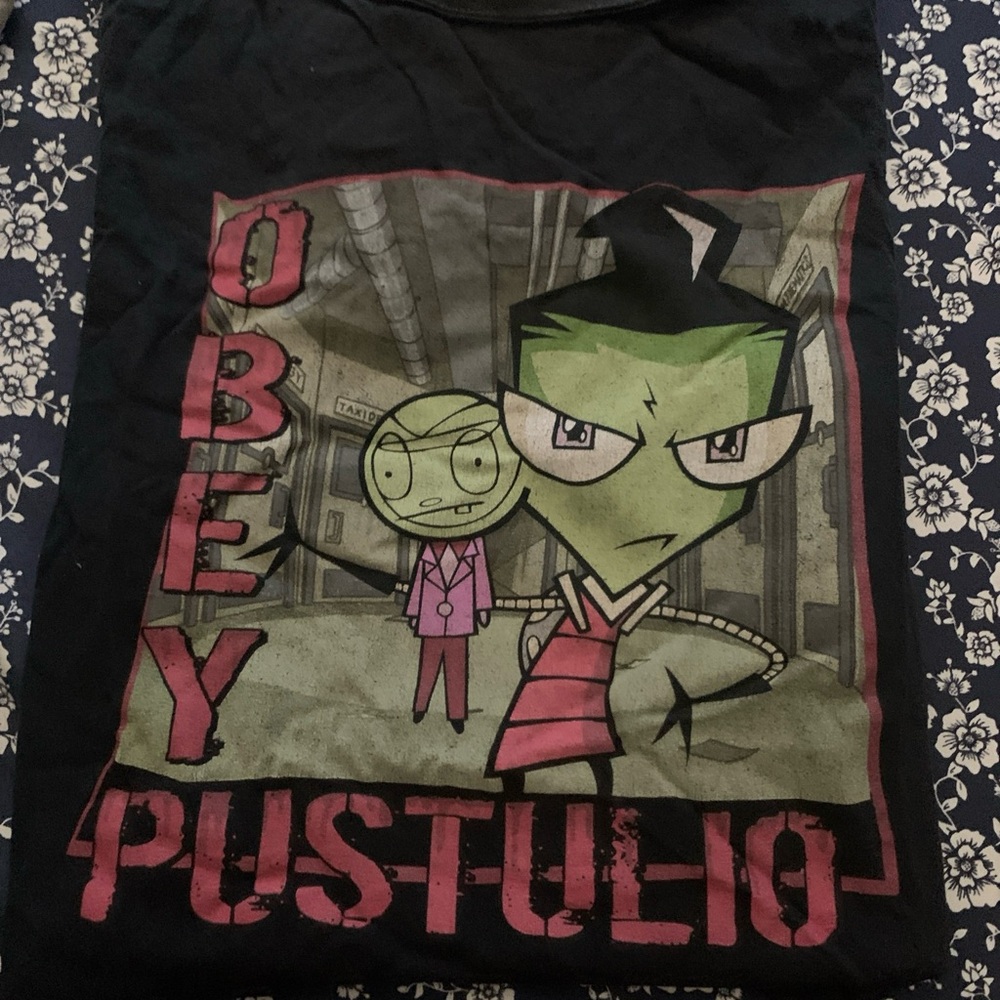 Vintage 2004 Nickelodeon Invader Zim Obey Pistulio Tshirt. Small tears on collar